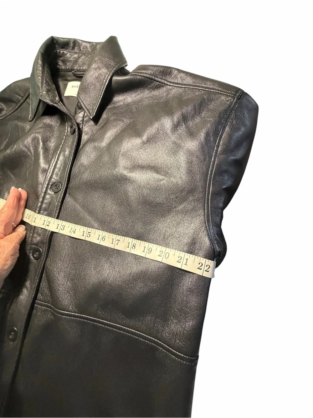 Aritzia babaton pelli